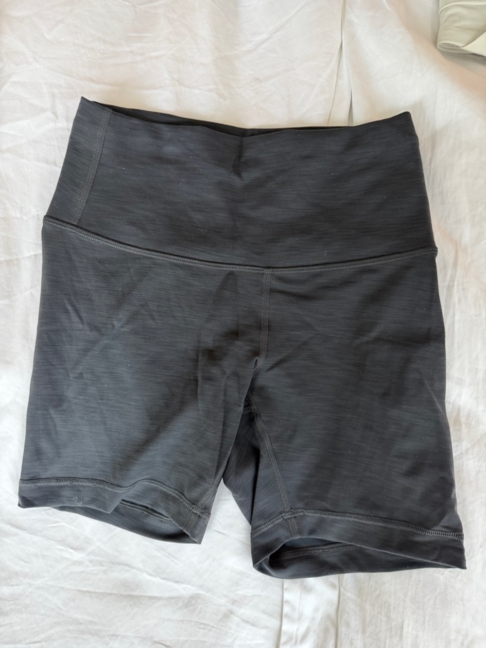 lululemon athletica Gray High-Rise Wunder Train 6” Shorts
